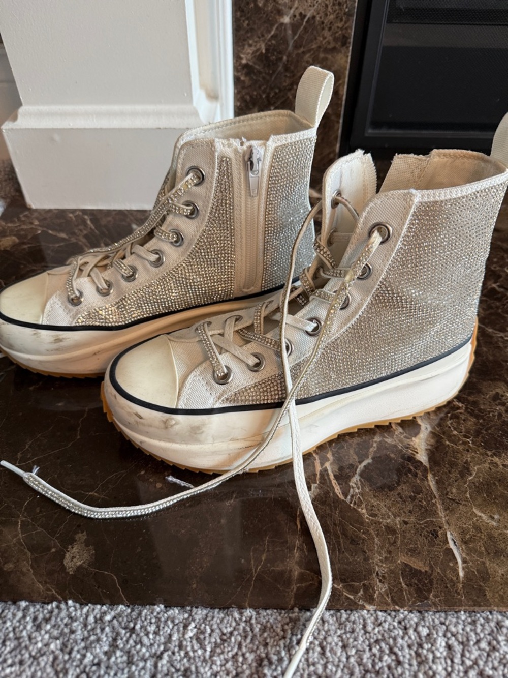Steve Madden Women’s silver High-Top Platform Sneakers with Sparkle size 6.5